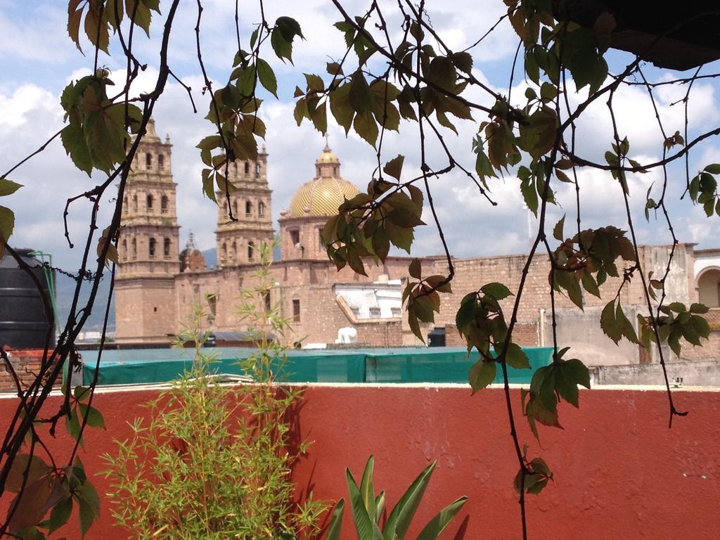 מורליה Hostal Casa Castillo מראה חיצוני תמונה