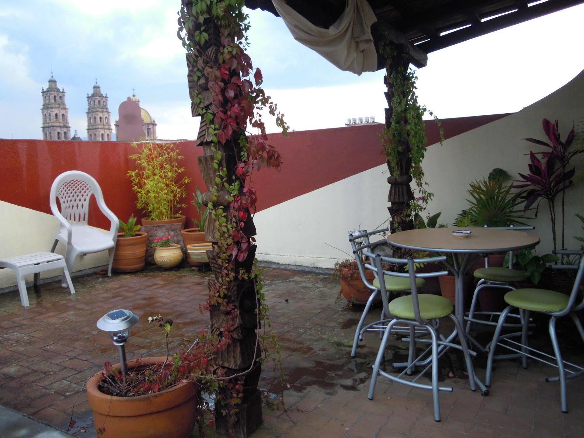 מורליה Hostal Casa Castillo מראה חיצוני תמונה