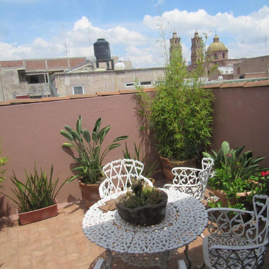 מורליה Hostal Casa Castillo מראה חיצוני תמונה